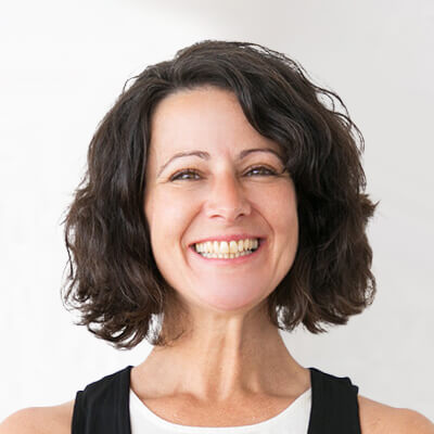 middle-aged-white-woman-with-big-smile middle-aged-white-woman-with-big-smile
